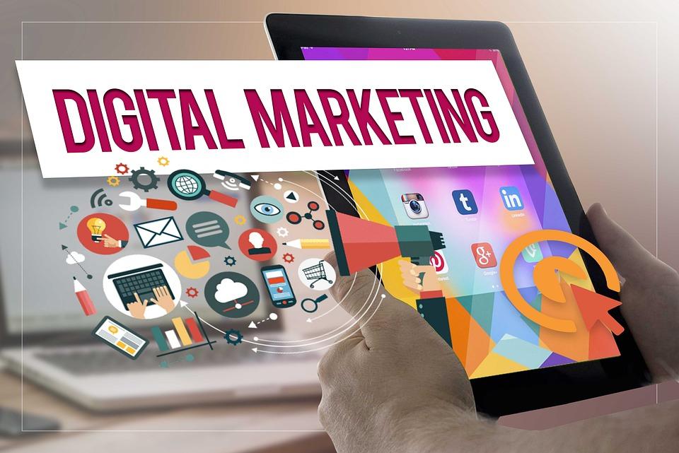 Online Marketing การตลาดออนไลน์ ที่ไม่มีเอาท์ในยุคดิจิทัล